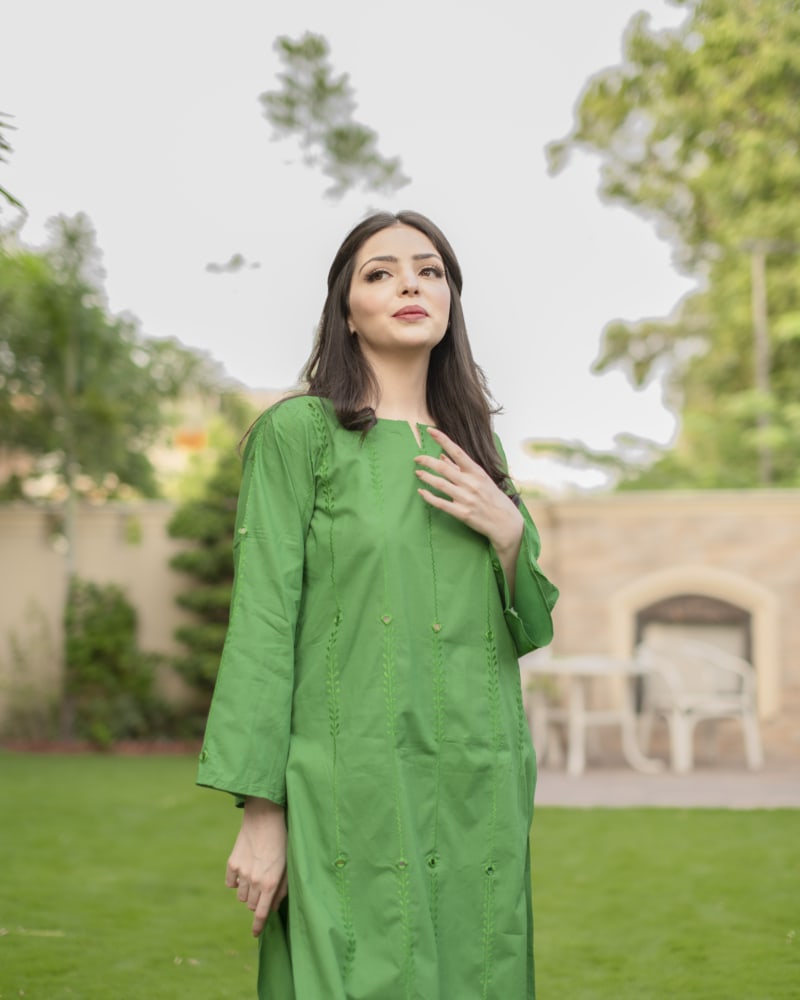 Green Star - Image 7